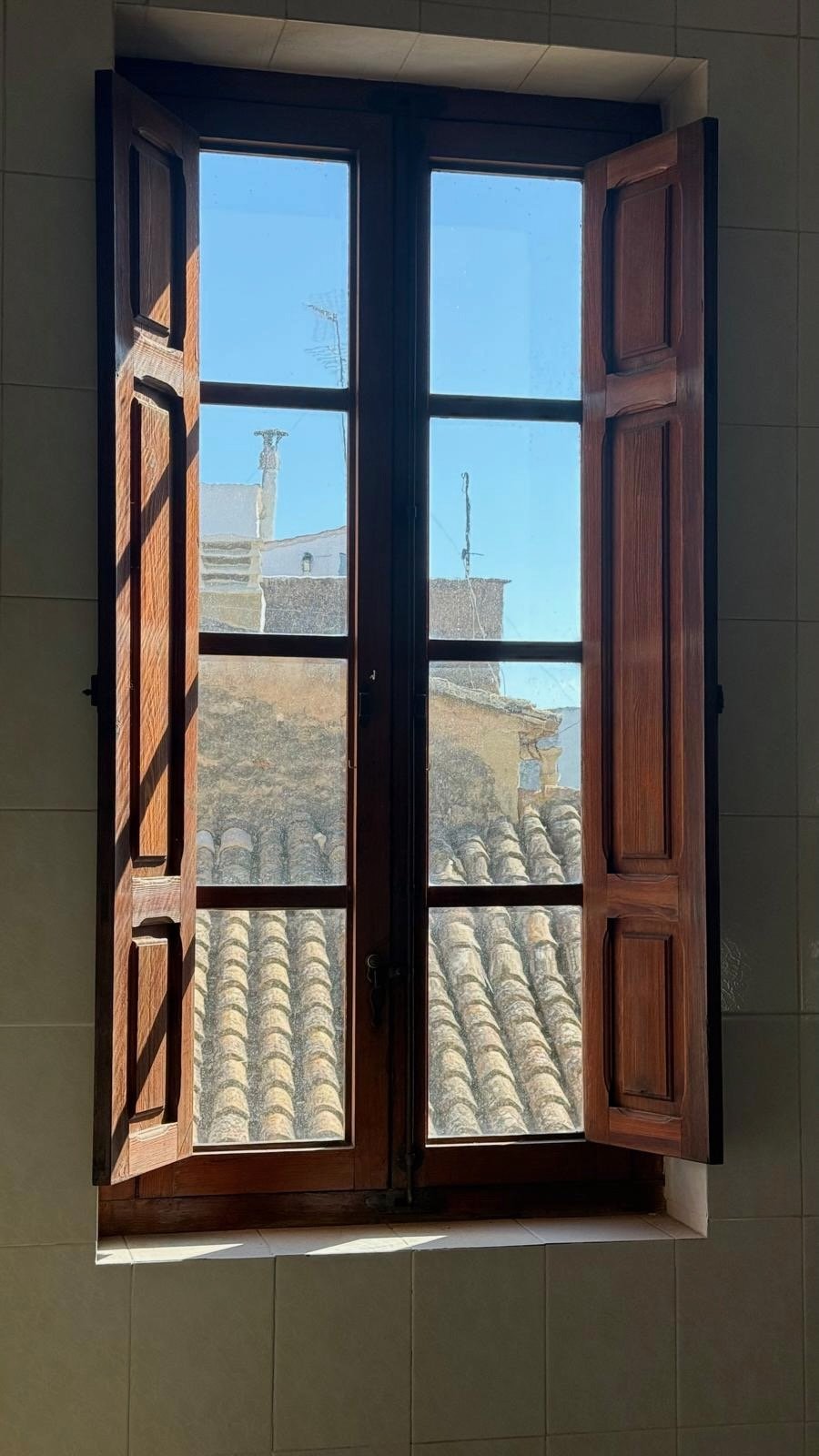 Property 2469 - Image 40